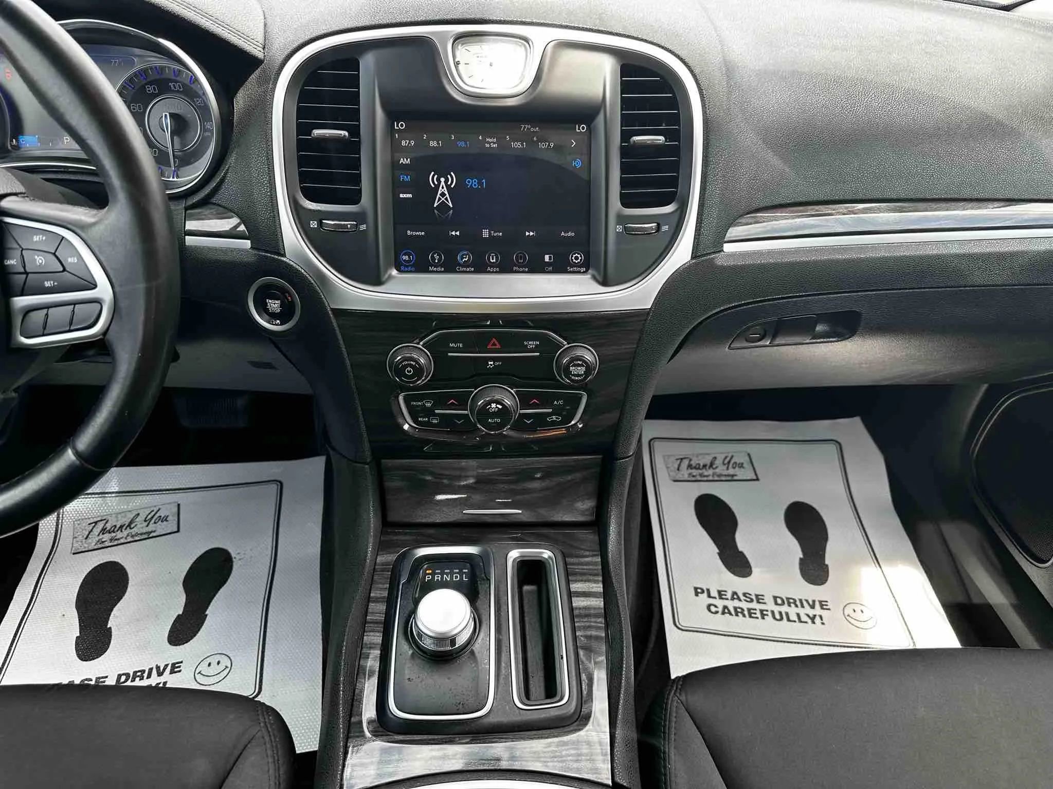 Used 2018 Chrysler 300 Touring w/ Driver Convenience Group image 64