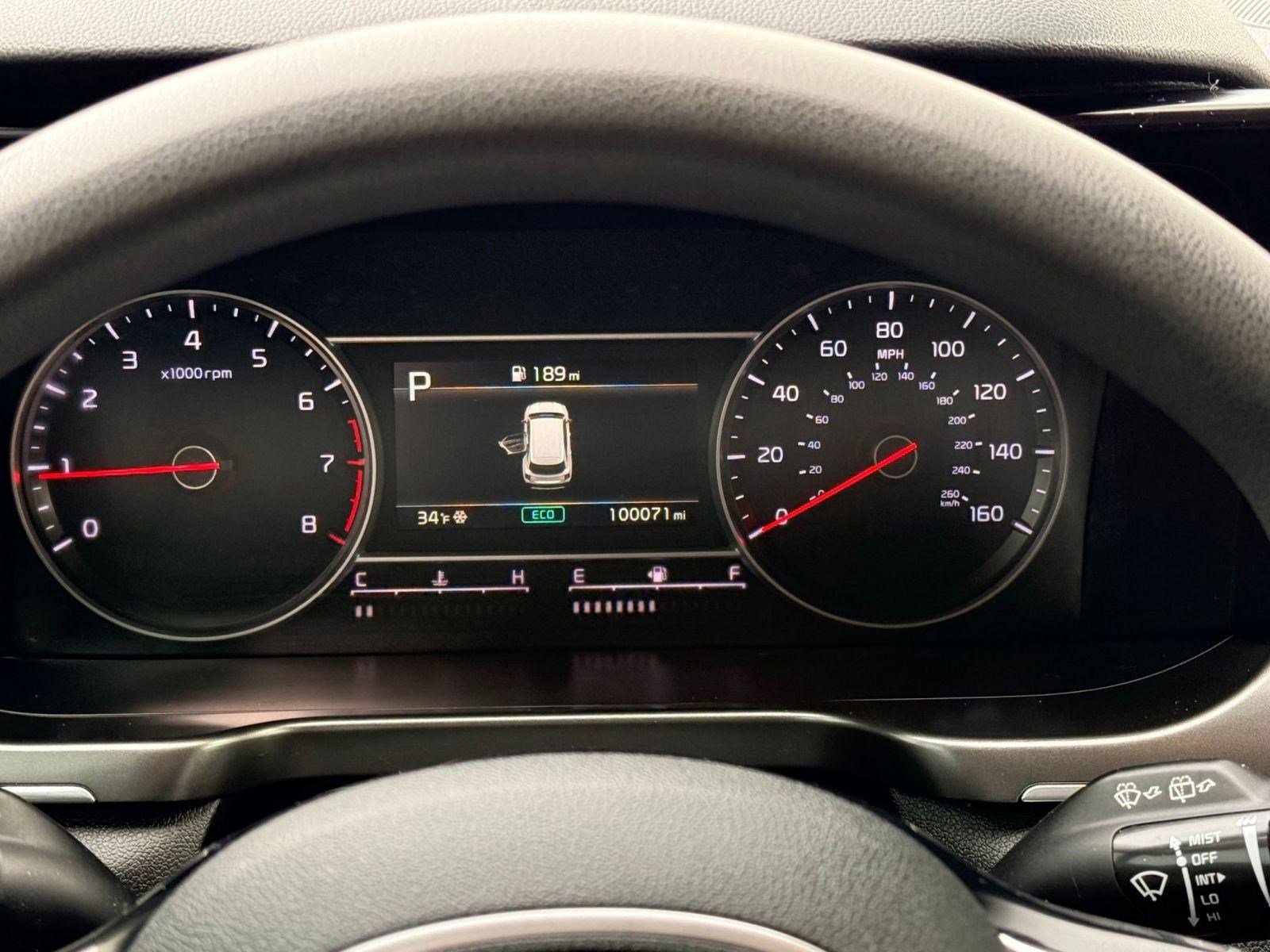 Used 2021 Kia Sorento LX image 16