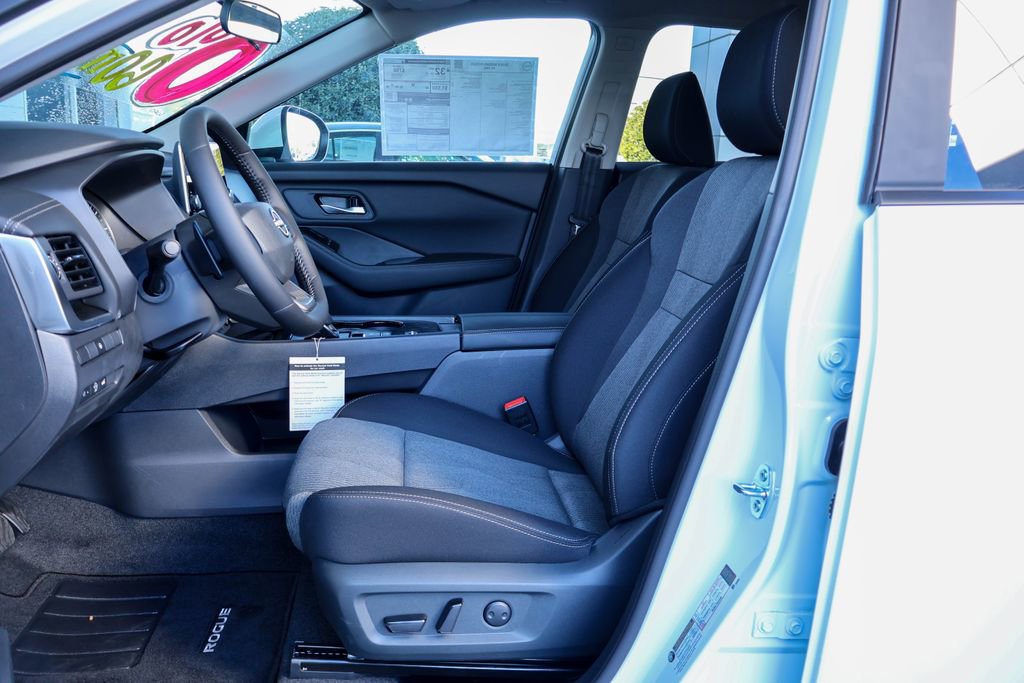 New 2026 Nissan Rogue SV image 7