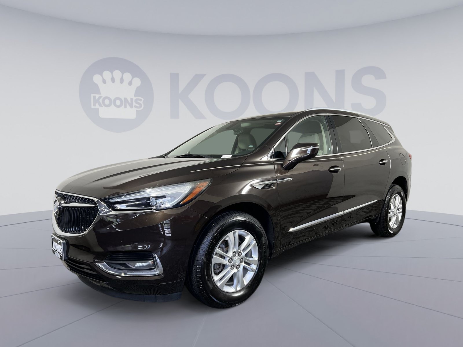 Used 2018 Buick Enclave Essence FWD image 1
