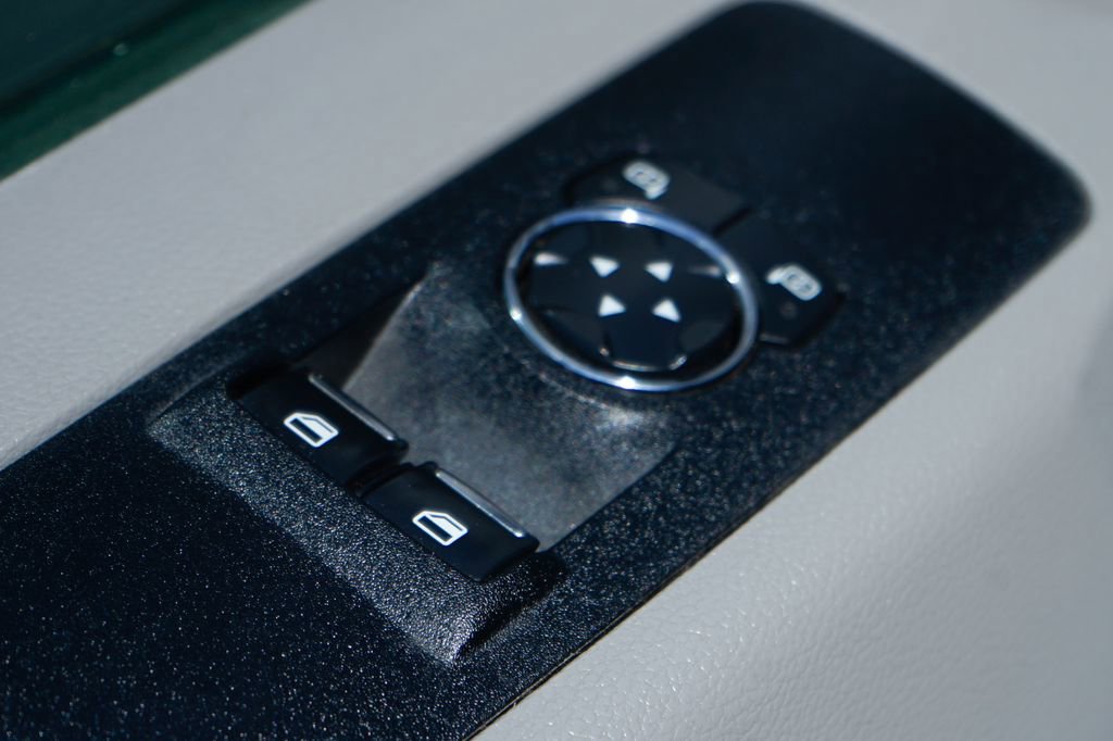 Used 2017 Ford F550 2WD Regular Cab Super Duty image 17