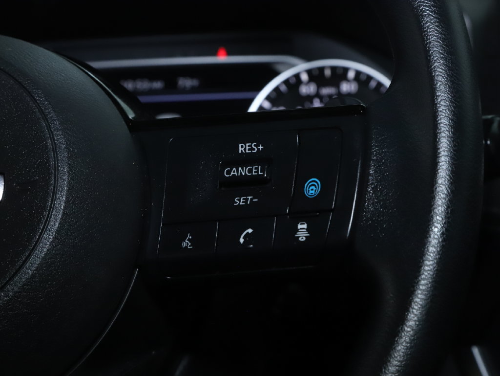 Used 2023 Nissan Rogue SV AWD/4WD image 23