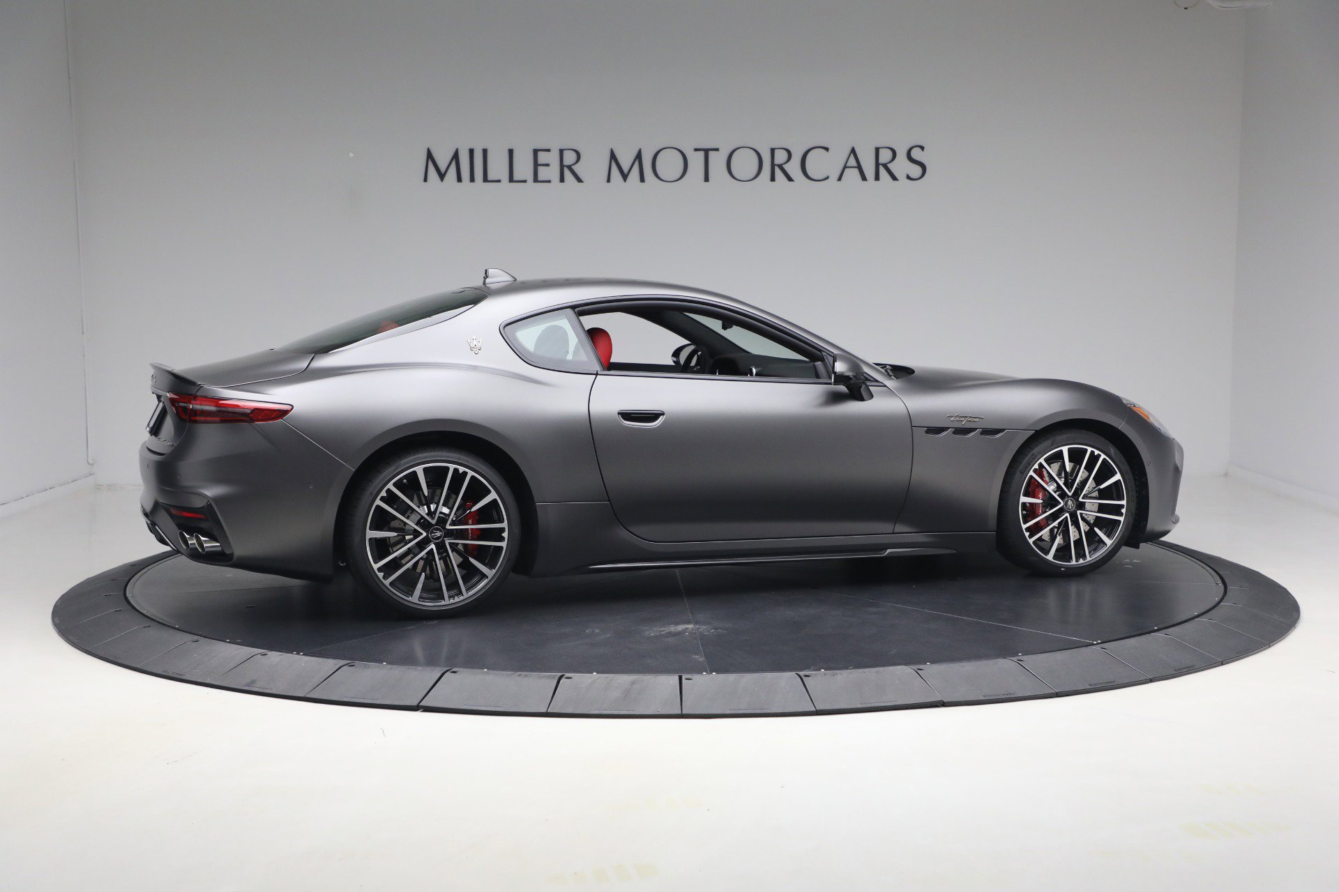 New 2026 Maserati GranTurismo Trofeo AWD/4WD image 8