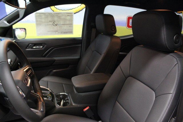 New 2025 GMC Canyon Elevation w/ Convenience Package image 18