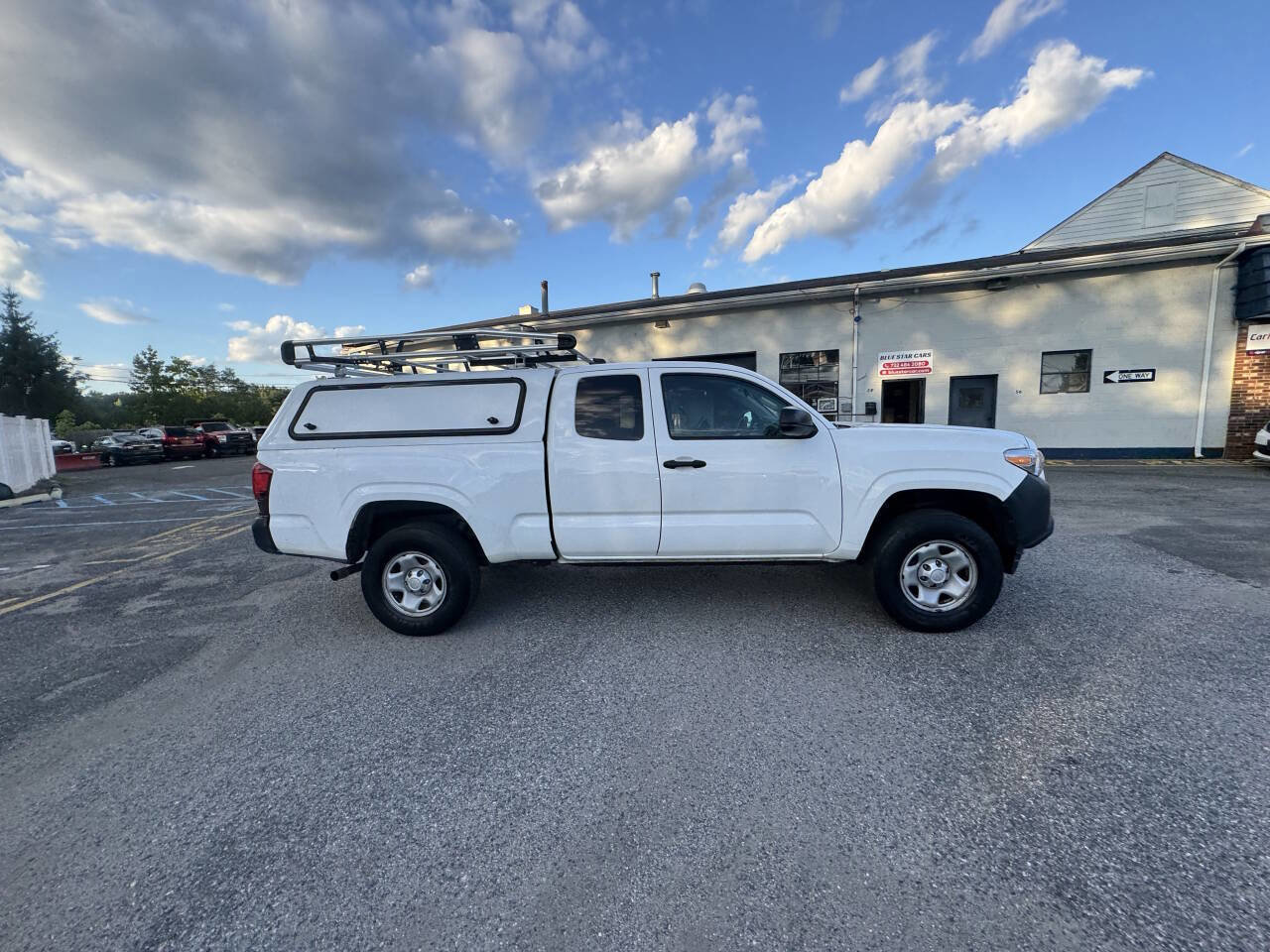 Used 2020 Toyota Tacoma SR image 8
