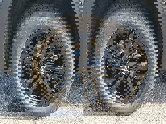New 2026 Volkswagen Atlas Cross Sport SEL R-Line image 5