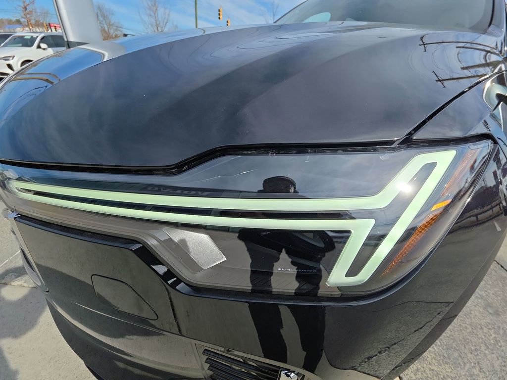 New 2026 Volvo XC90 B6 Plus w/ Protection Package Premier image 36