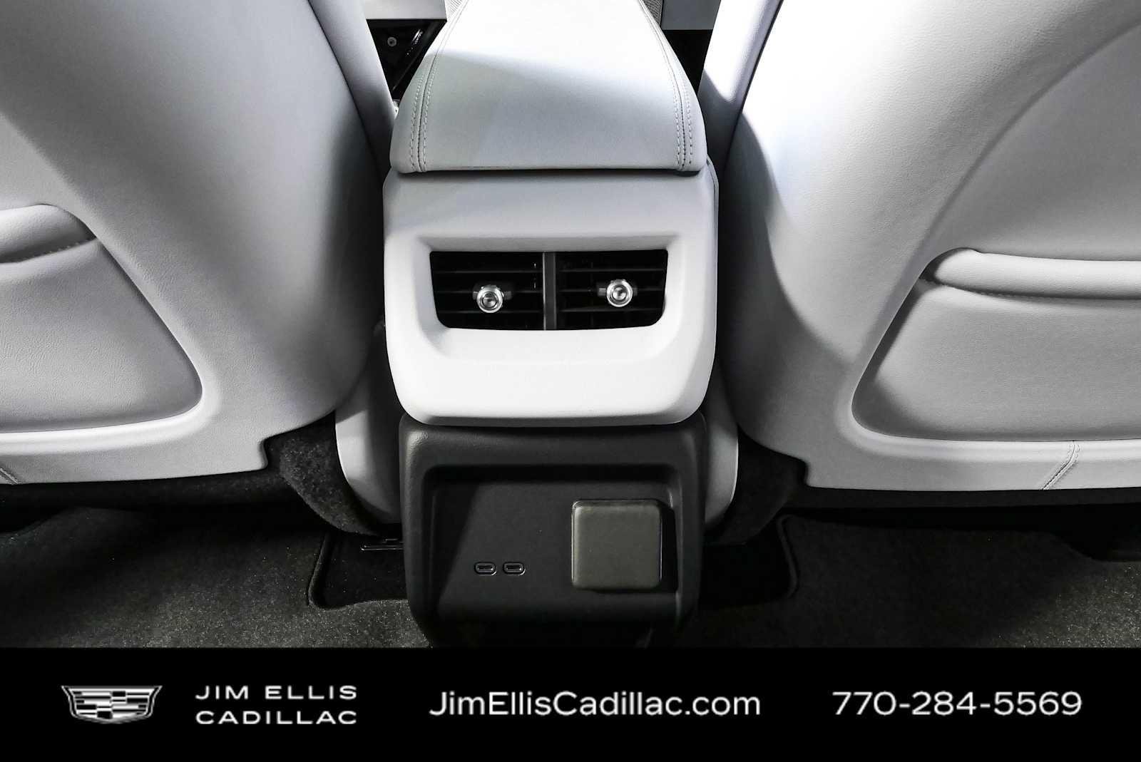 Used 2025 Cadillac Optiq Luxury 1 AWD/4WD image 20