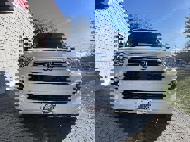 Used 2024 Toyota 4Runner TRD Sport w/ Technology Package image 3