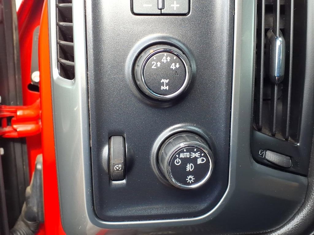 Used 2015 Chevrolet Silverado 2500 LTZ w/ LTZ Plus Package image 19