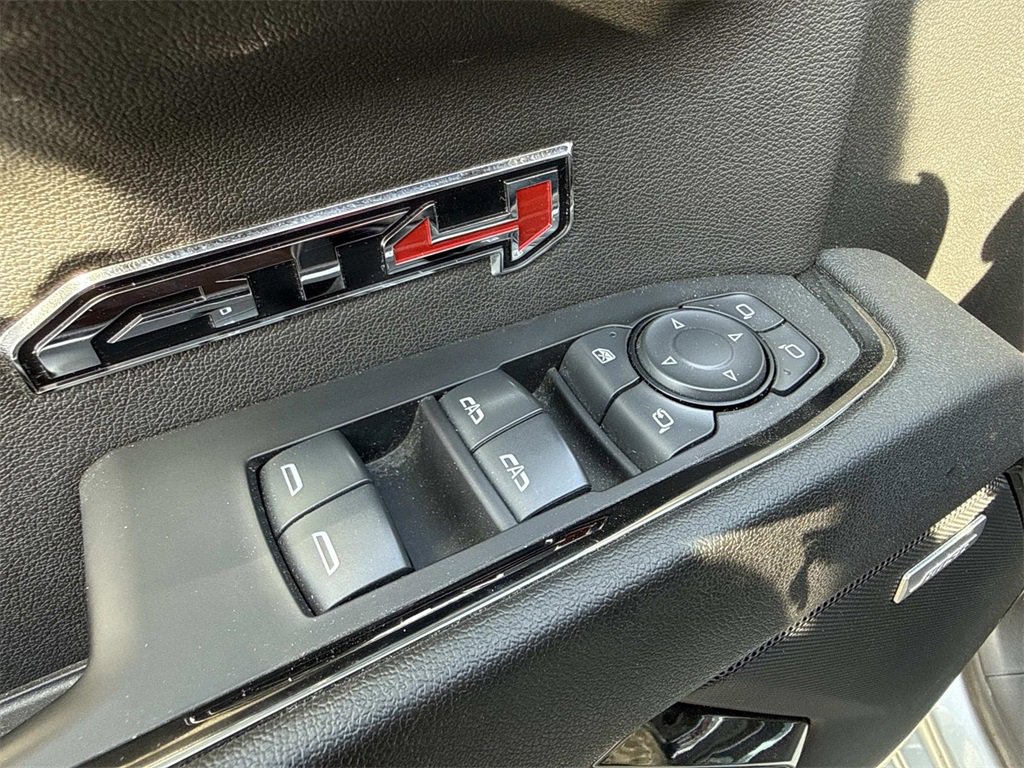 Used 2023 GMC Sierra 1500 AT4 w/ AT4 Premium Package image 11