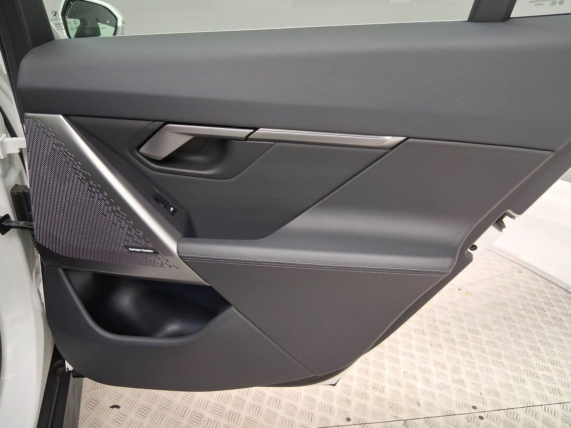 Certified 2024 BMW i5 eDrive40i RWD image 28