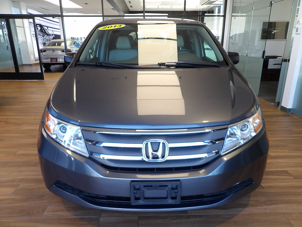 Used 2013 Honda Odyssey LX image 2