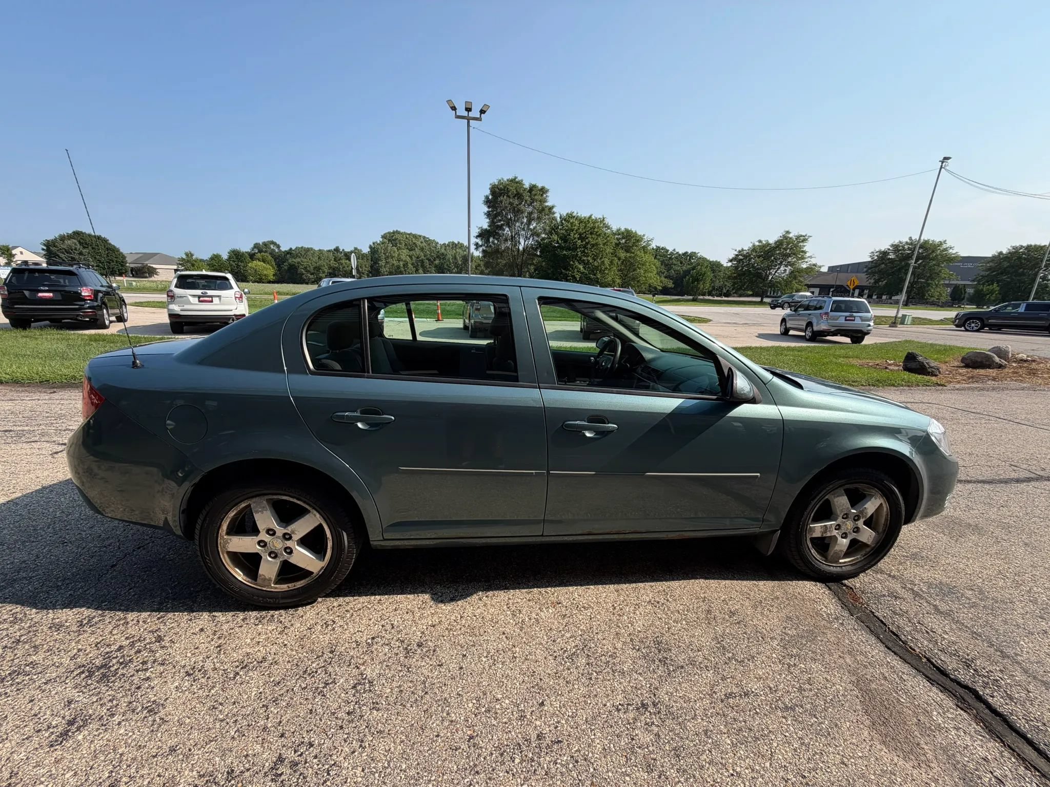 Used 2010 Chevrolet Cobalt LT w/ Preferred Equipment Group FWD image 6