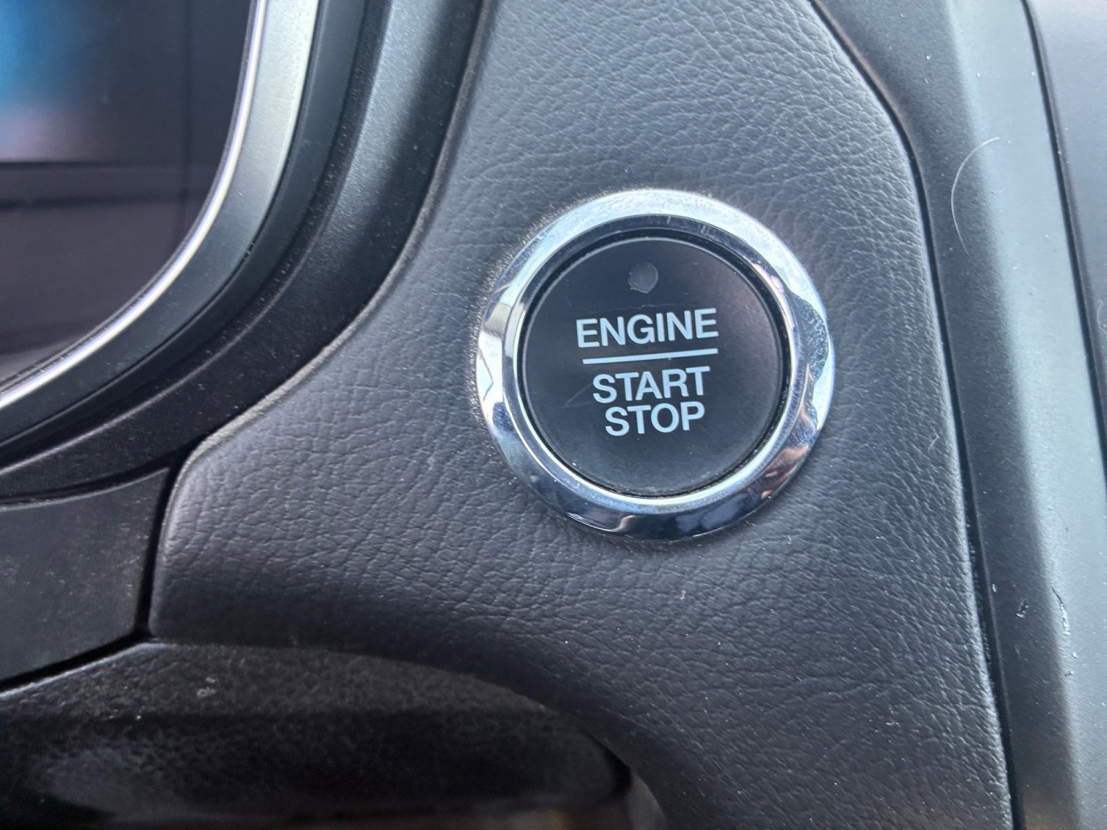 Used 2018 Ford Fusion Titanium image 34