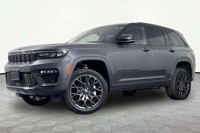 Used 2025 Jeep Grand Cherokee Summit w/ Obsidian Package AWD/4WD video 1