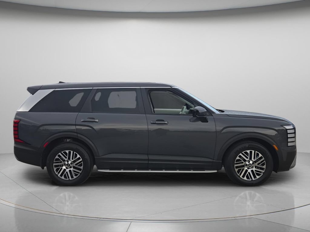 Certified 2026 Hyundai Palisade SE FWD image 4