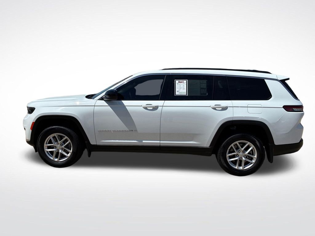 Used 2025 Jeep Grand Cherokee L Laredo w/ Luxury Tech Group I AWD/4WD image 3