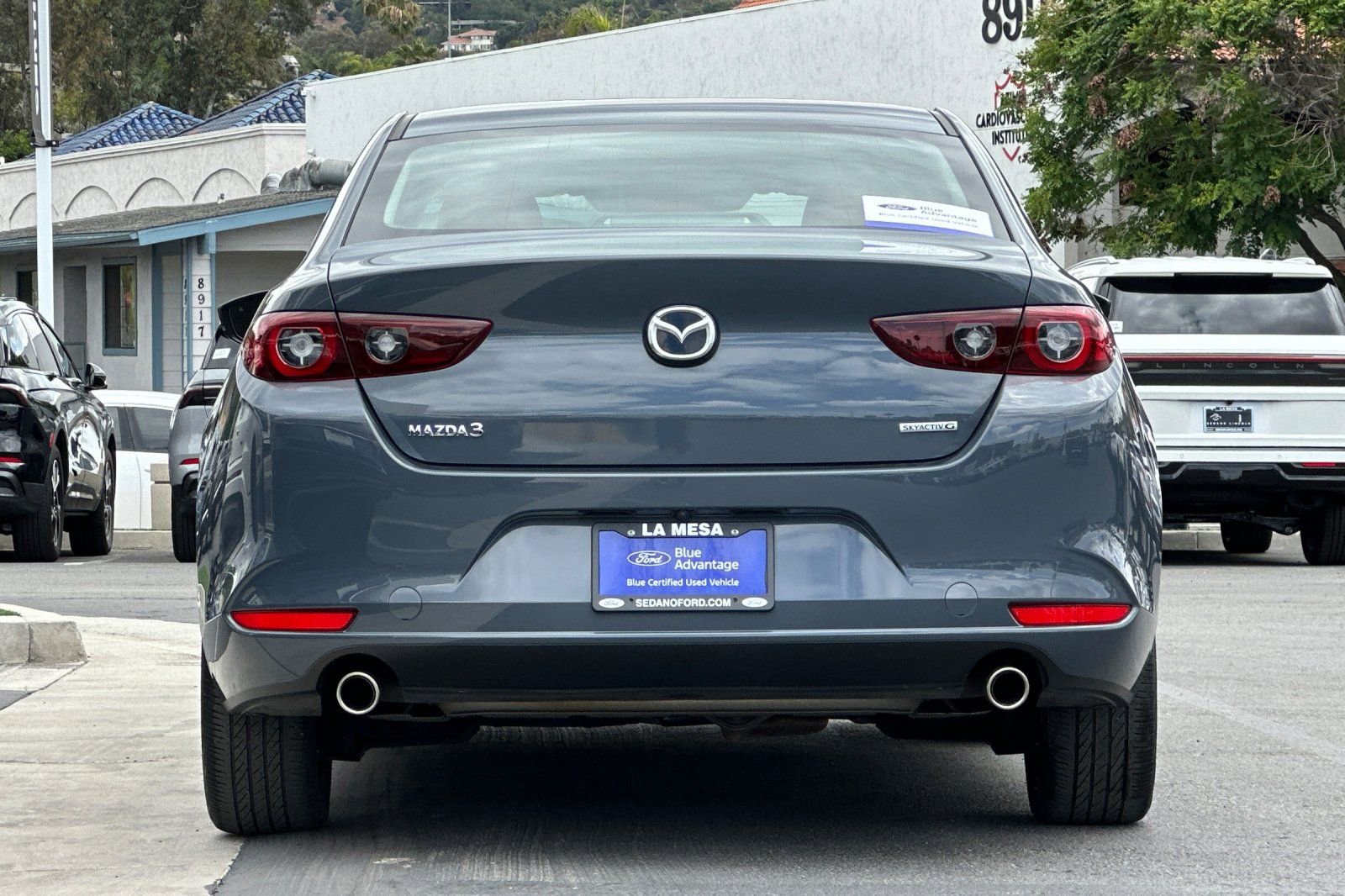 Used 2023 MAZDA MAZDA3 s FWD image 4