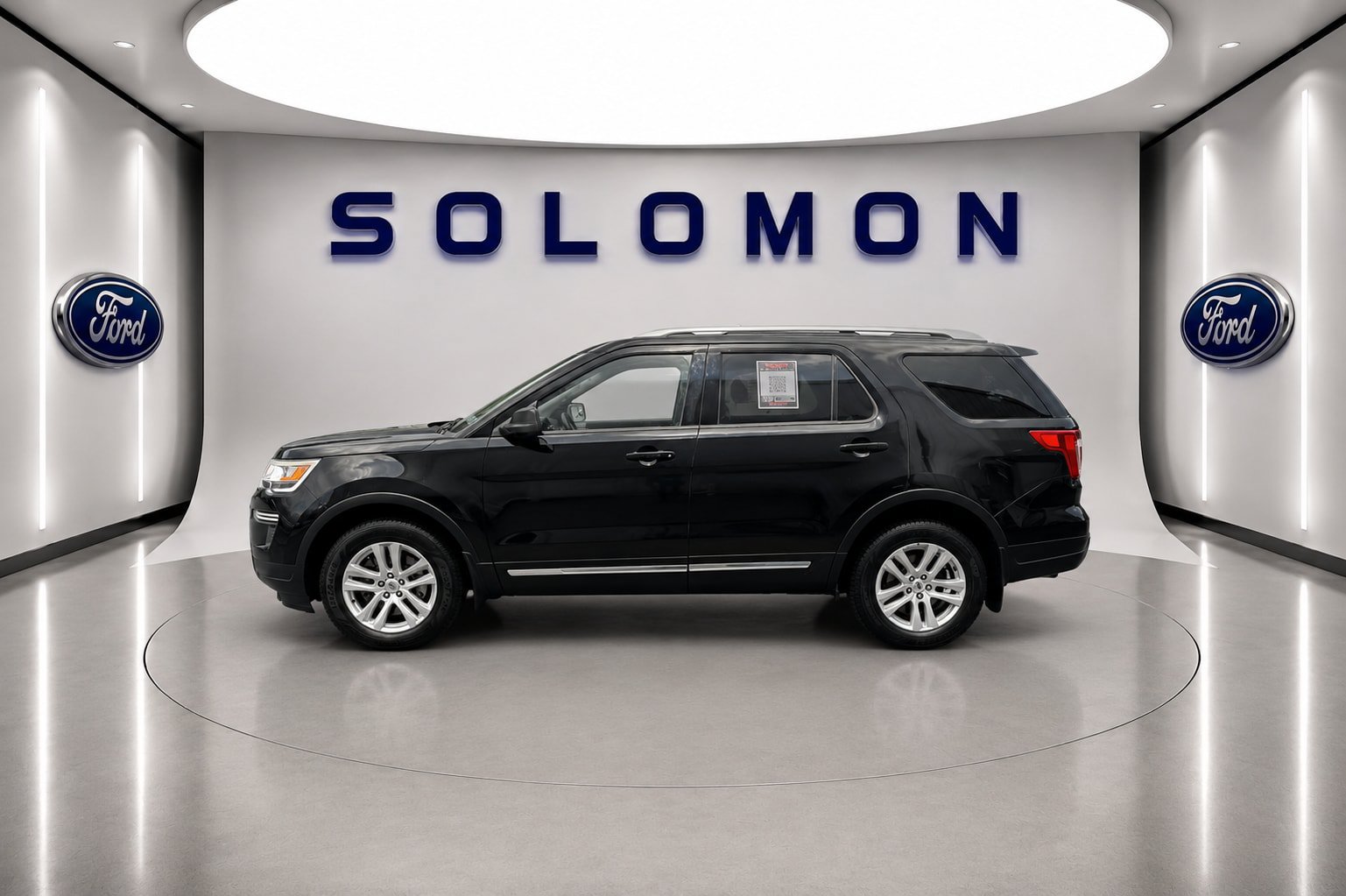 Used 2018 Ford Explorer XLT AWD/4WD image 8