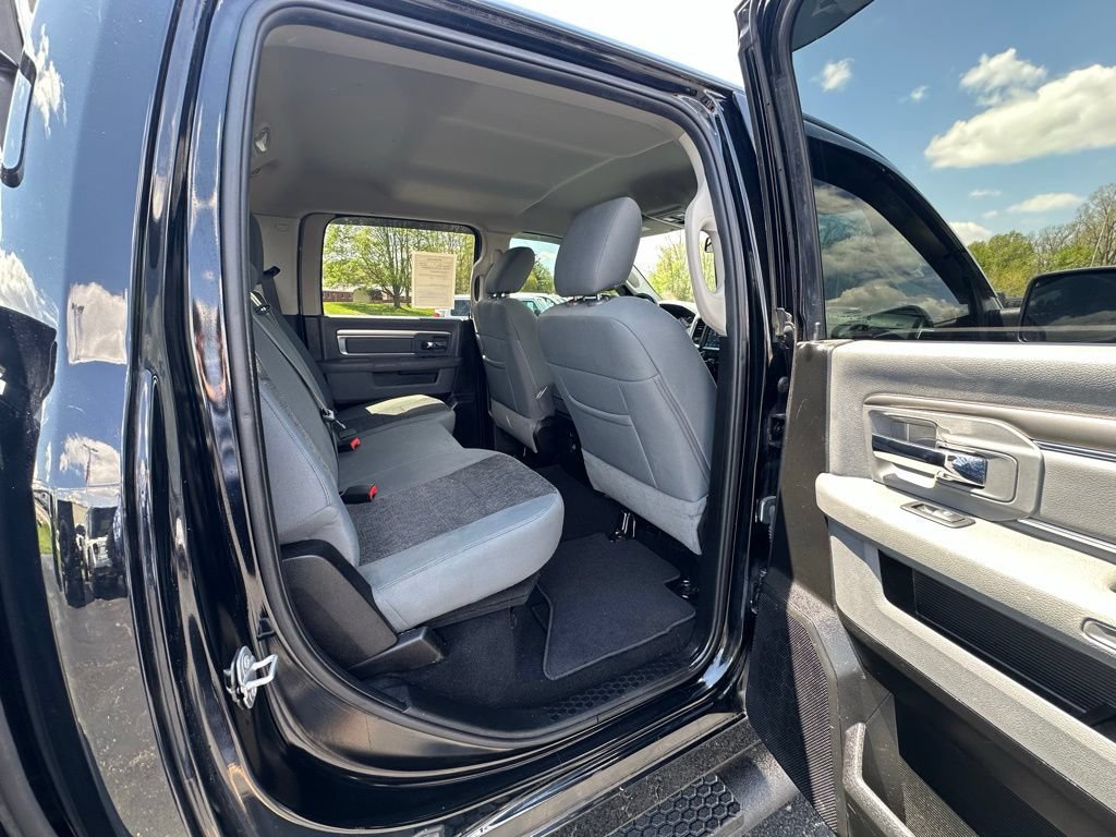 Used 2019 RAM 1500 Warlock AWD/4WD image 14