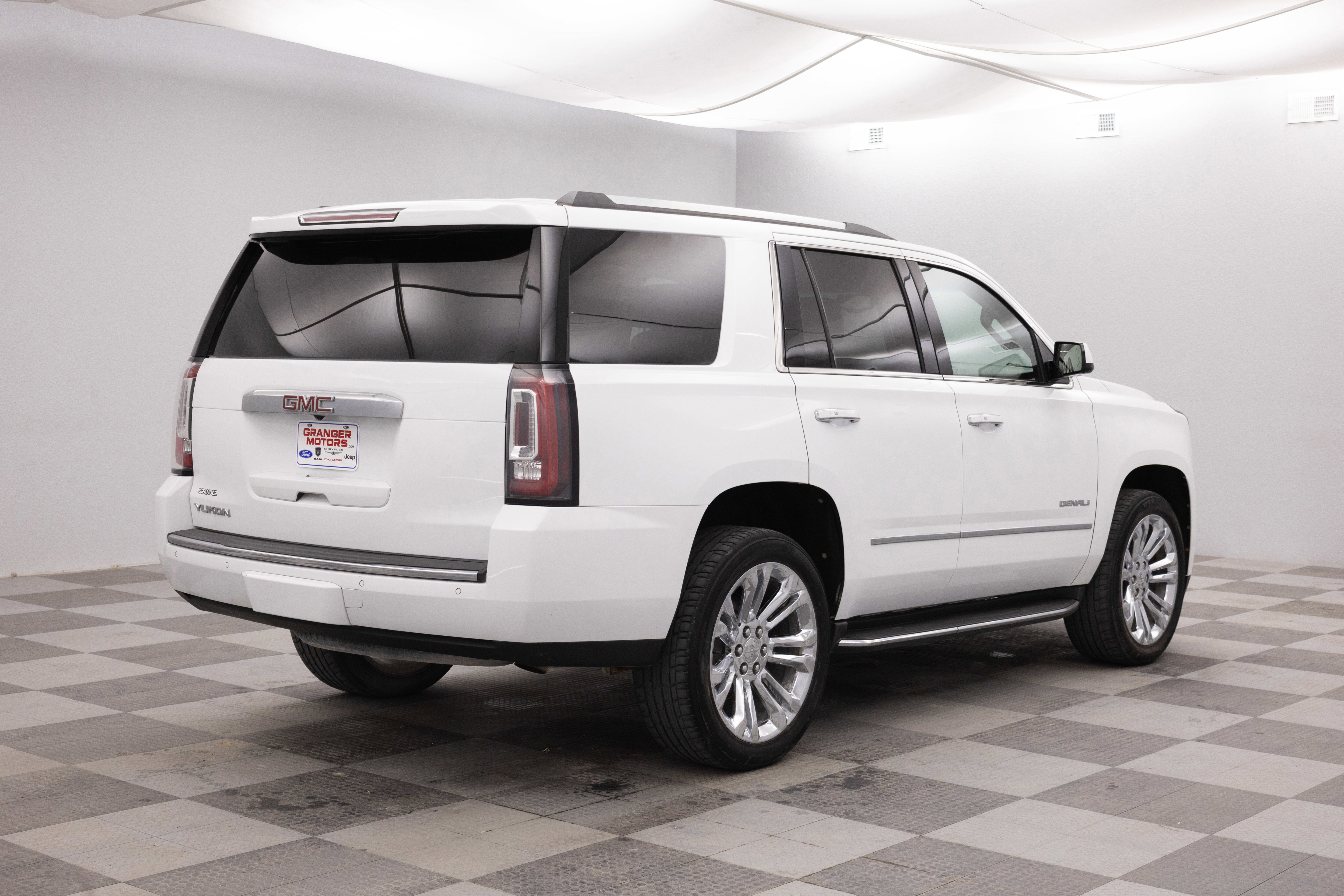 Used 2018 GMC Yukon Denali image 9