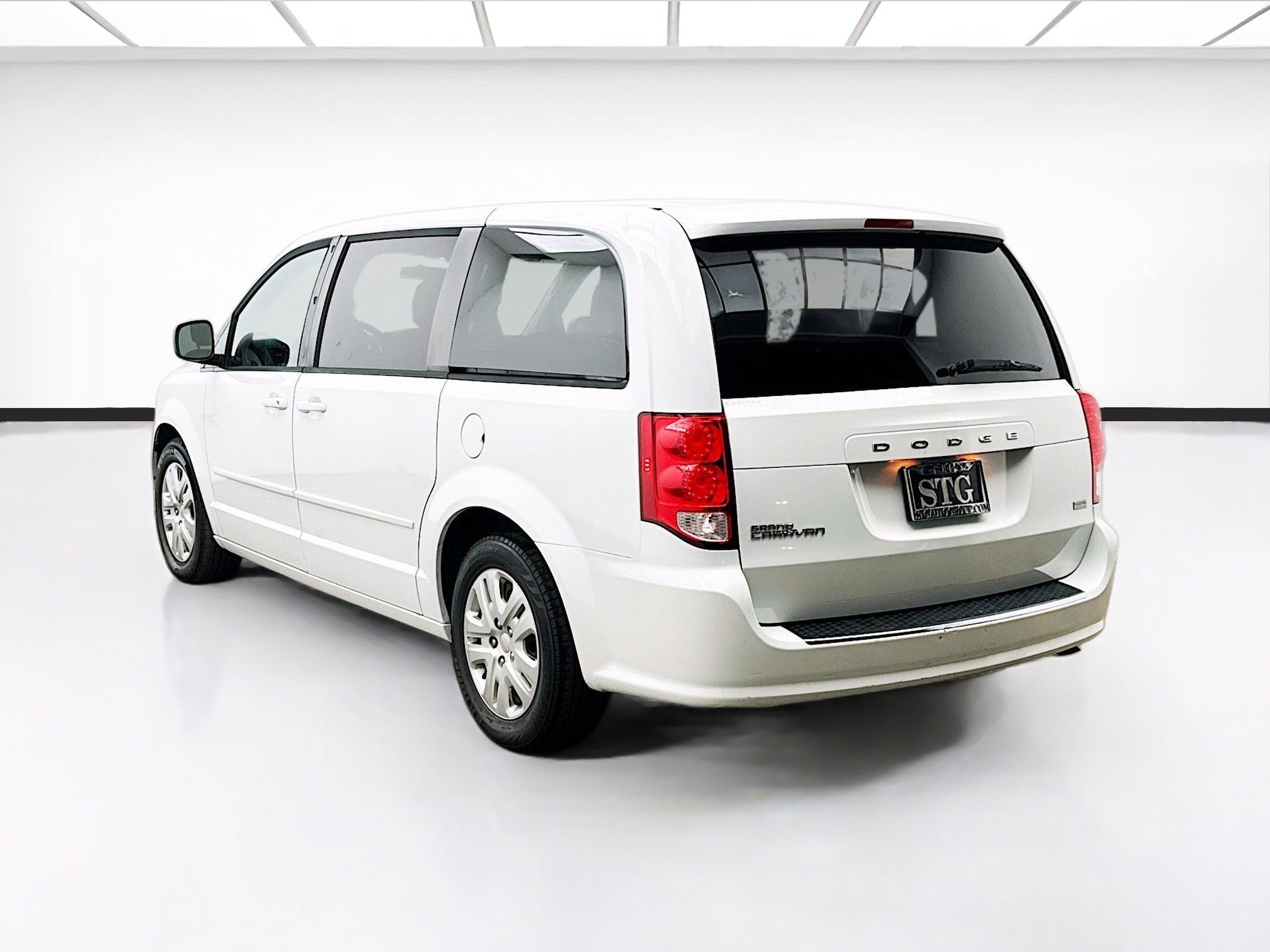 Used 2016 Dodge Grand Caravan SE w/ Quick Order Package 29E SE image 6