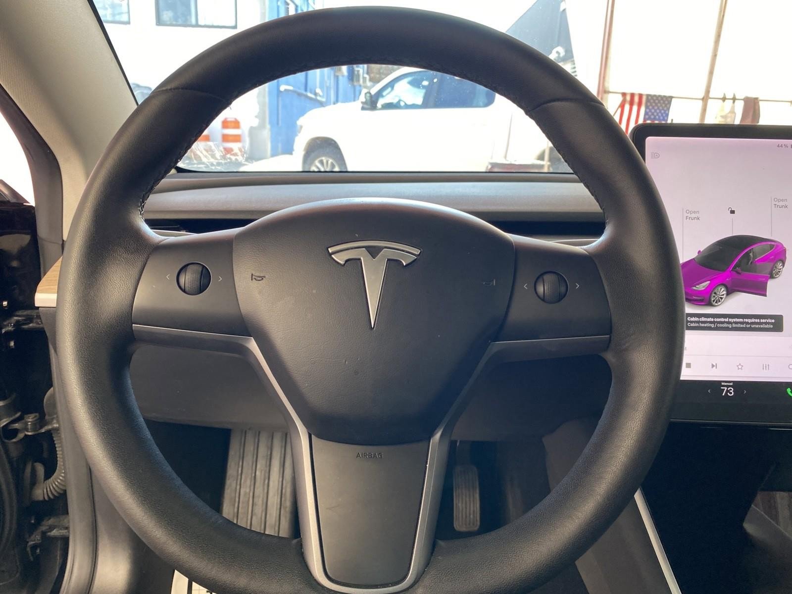Used 2019 Tesla Model 3 Performance image 21