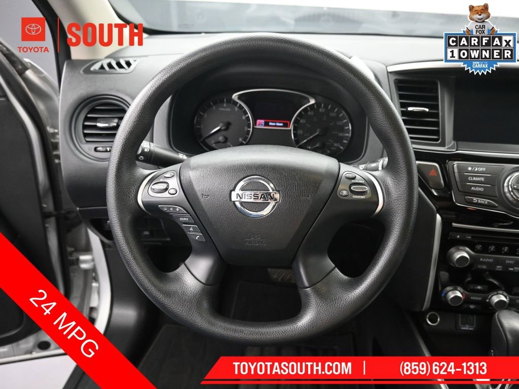 Used 2020 Nissan Pathfinder S AWD/4WD image 19