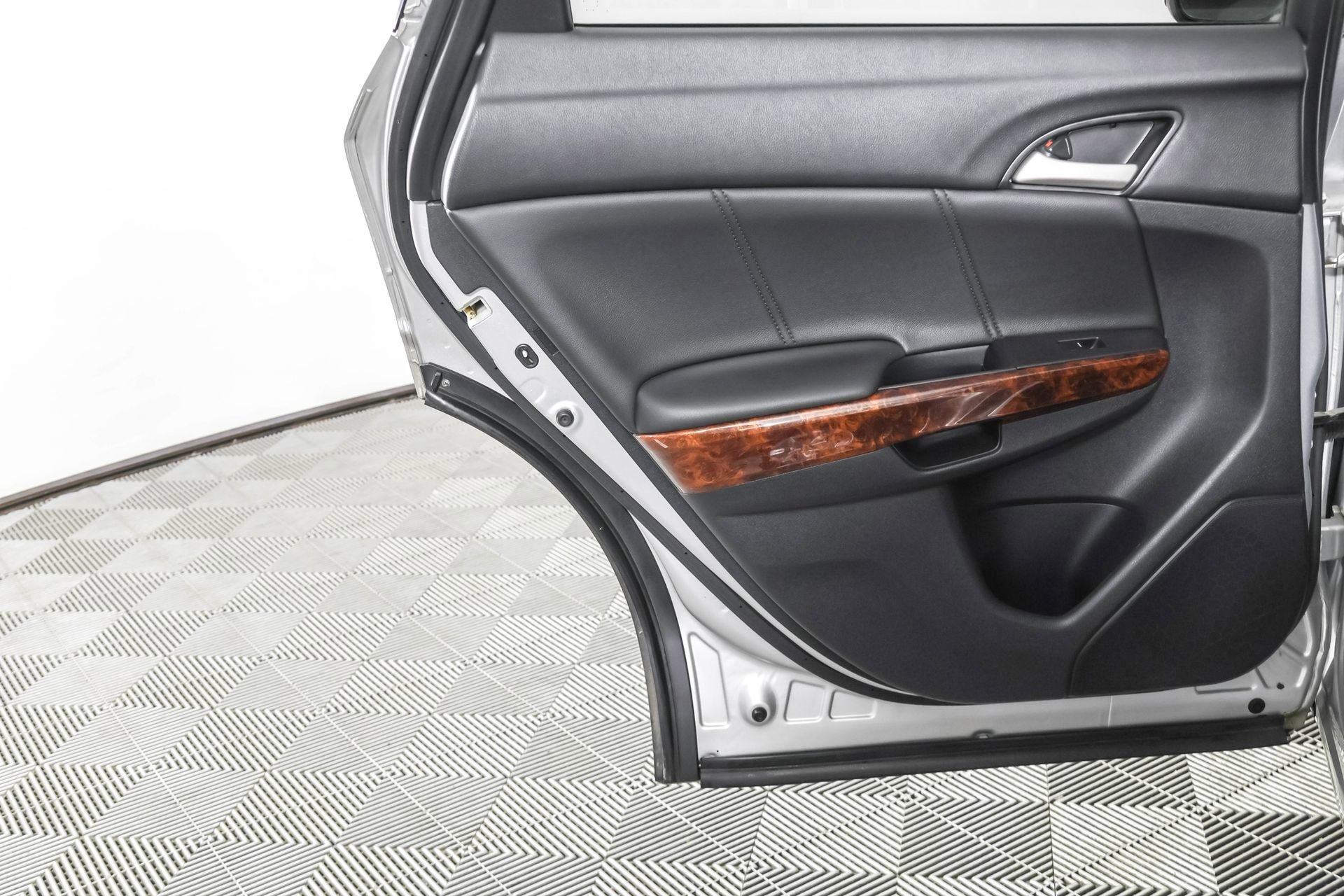 Used 2010 Honda Crosstour EX-L image 36