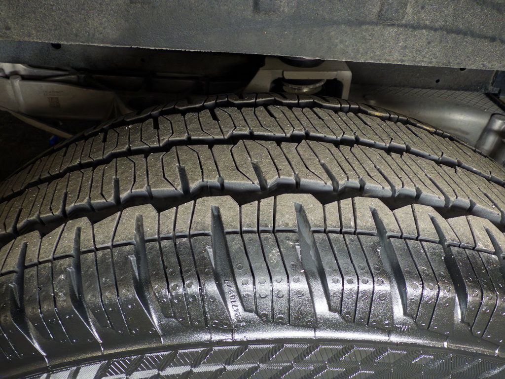 Used 2024 Ford E-Transit Low Roof RWD image 34