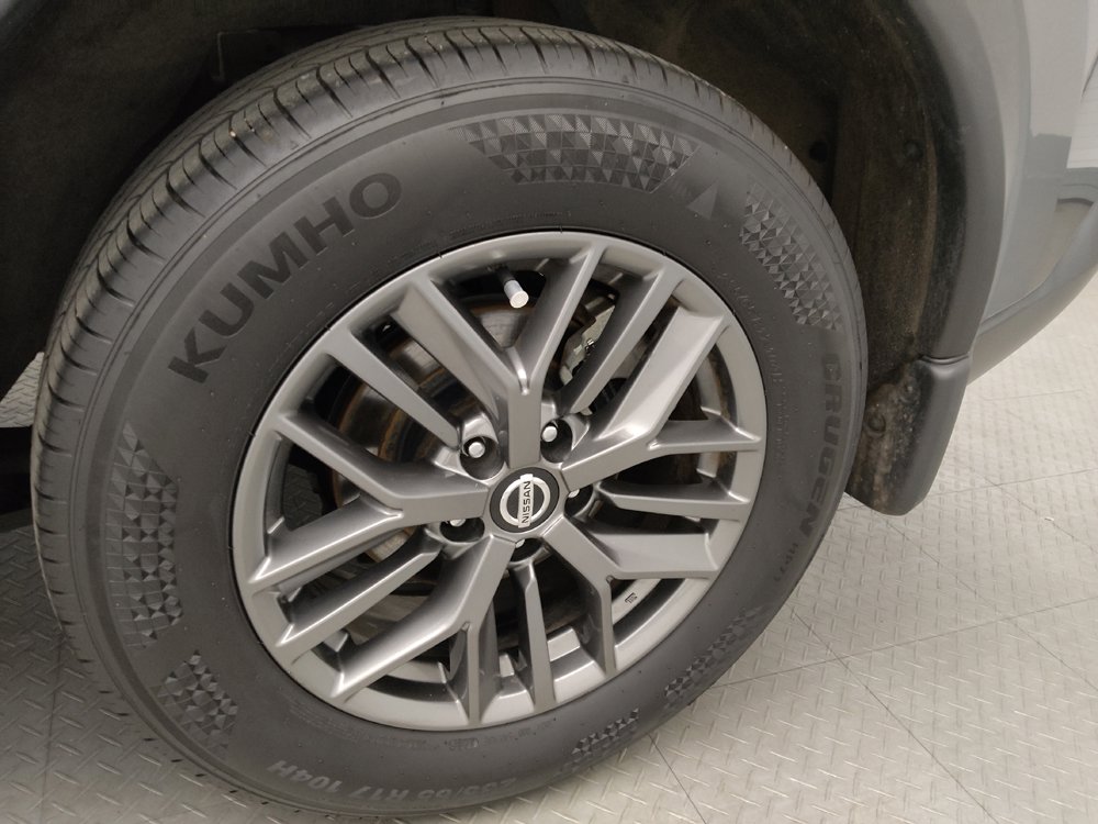 Used 2021 Nissan Rogue S FWD image 31