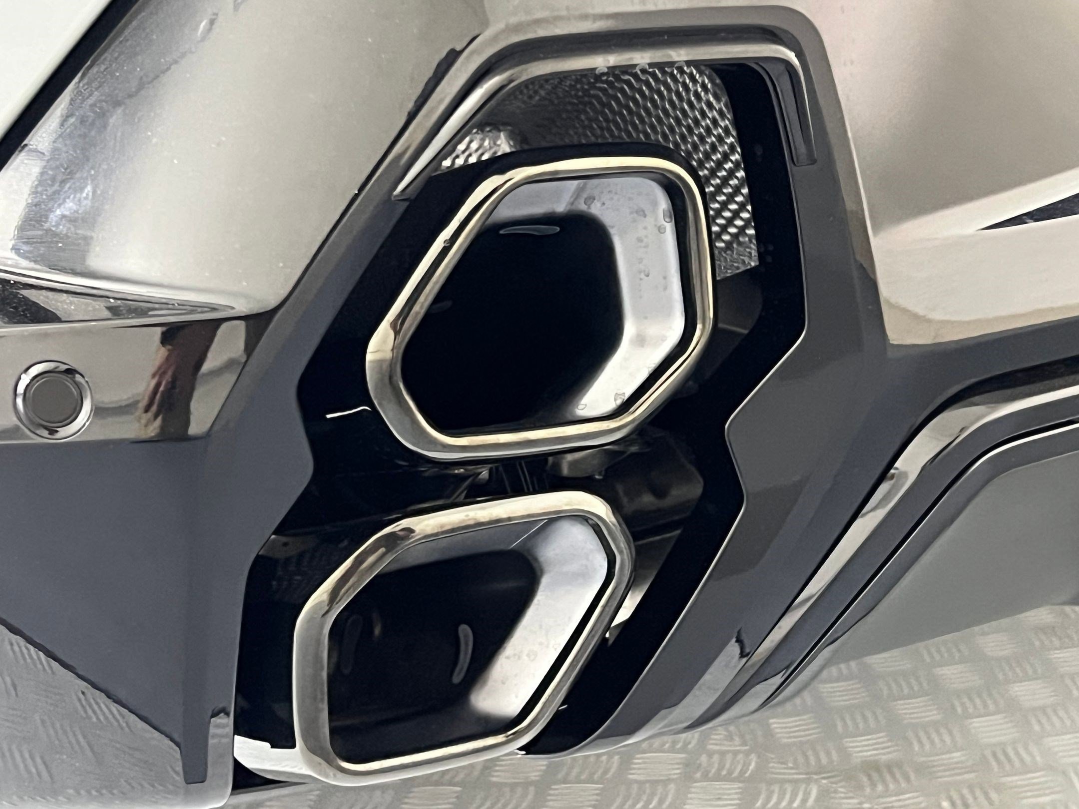 New 2026 BMW XM Label Red image 11