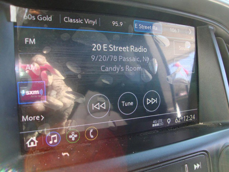 Used 2021 Chevrolet Colorado LT w/ Safety Package RWD image 12