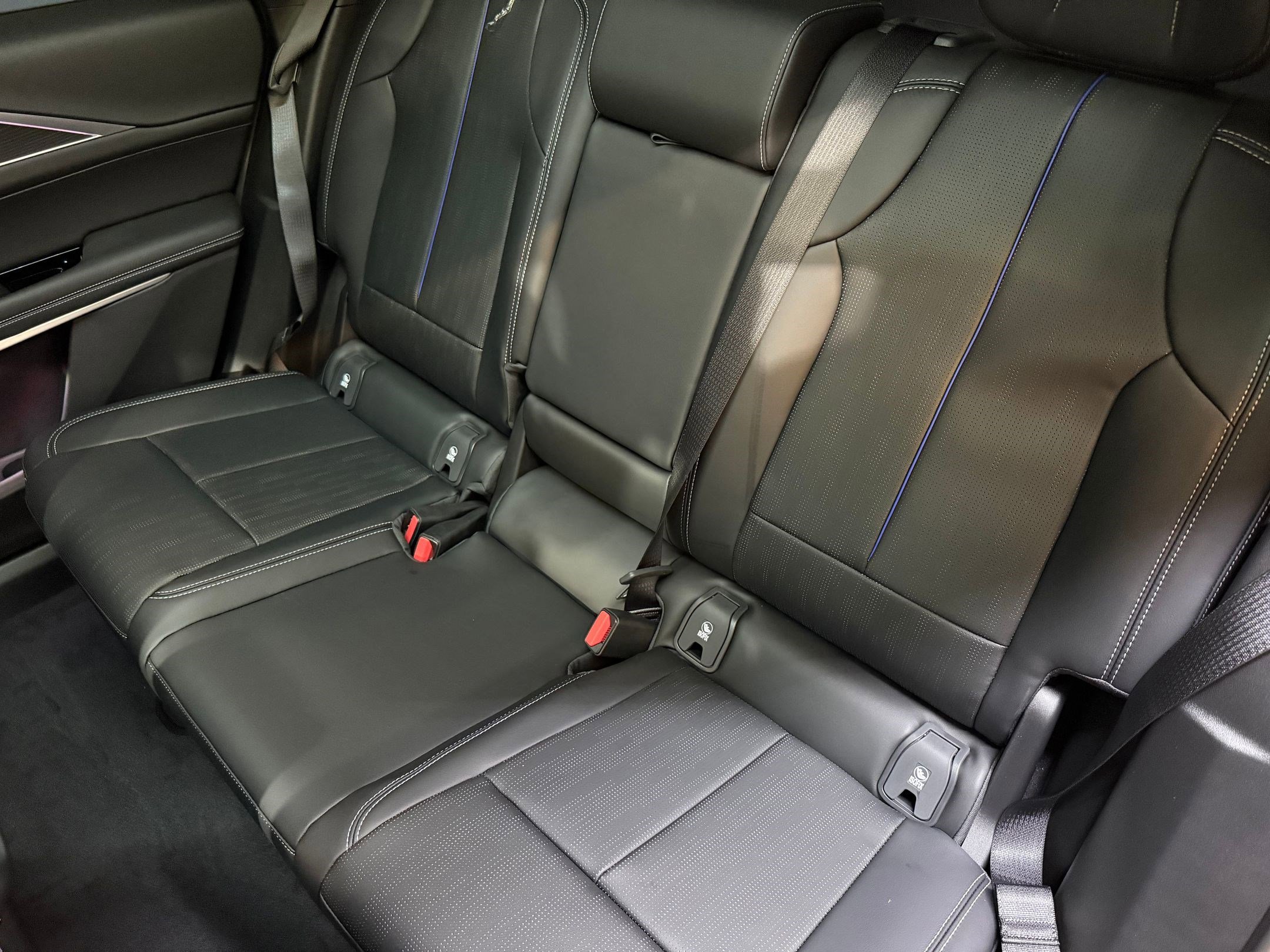 New 2025 Cadillac Lyriq Sport image 45