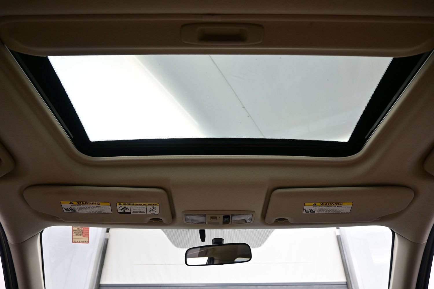 Used 2015 Mitsubishi Outlander SE AWD/4WD image 19