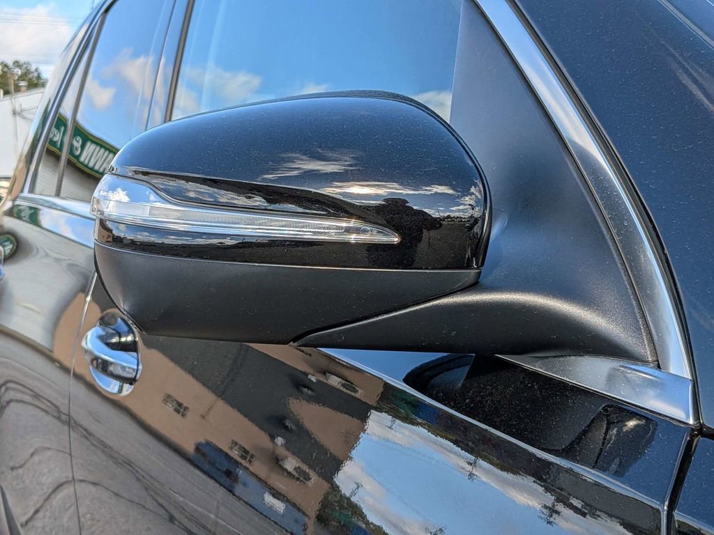 Used 2025 Mercedes-Benz GLE 350 4MATIC image 13