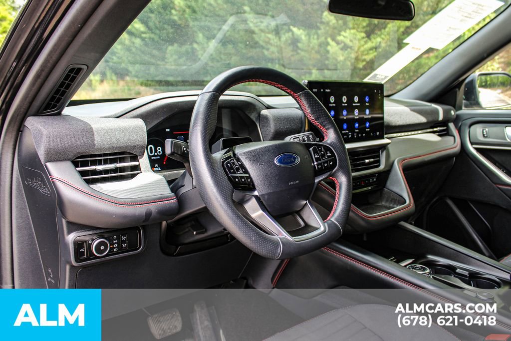 Used 2025 Ford Explorer ST-Line w/ ST-Line Street Pack AWD/4WD image 24