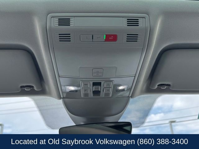 Used 2024 Volkswagen Taos SE image 17