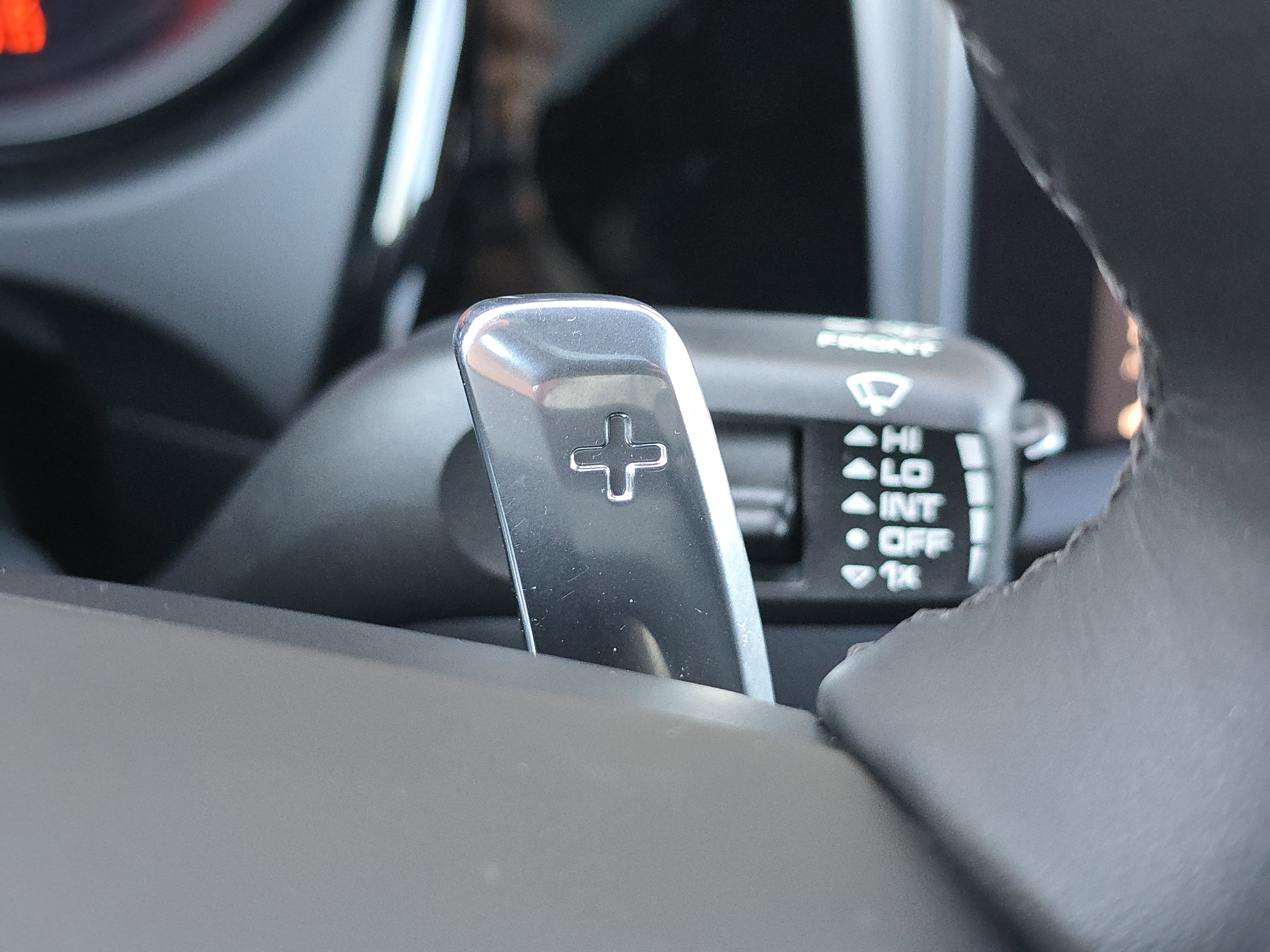 Certified 2025 Porsche Macan image 26