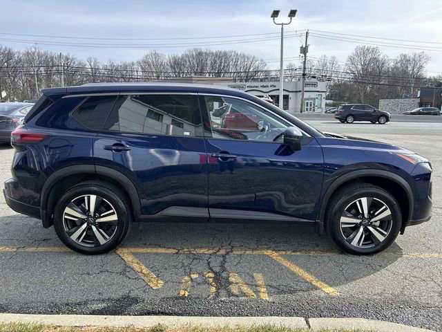 Certified 2025 Nissan Rogue SL image 9