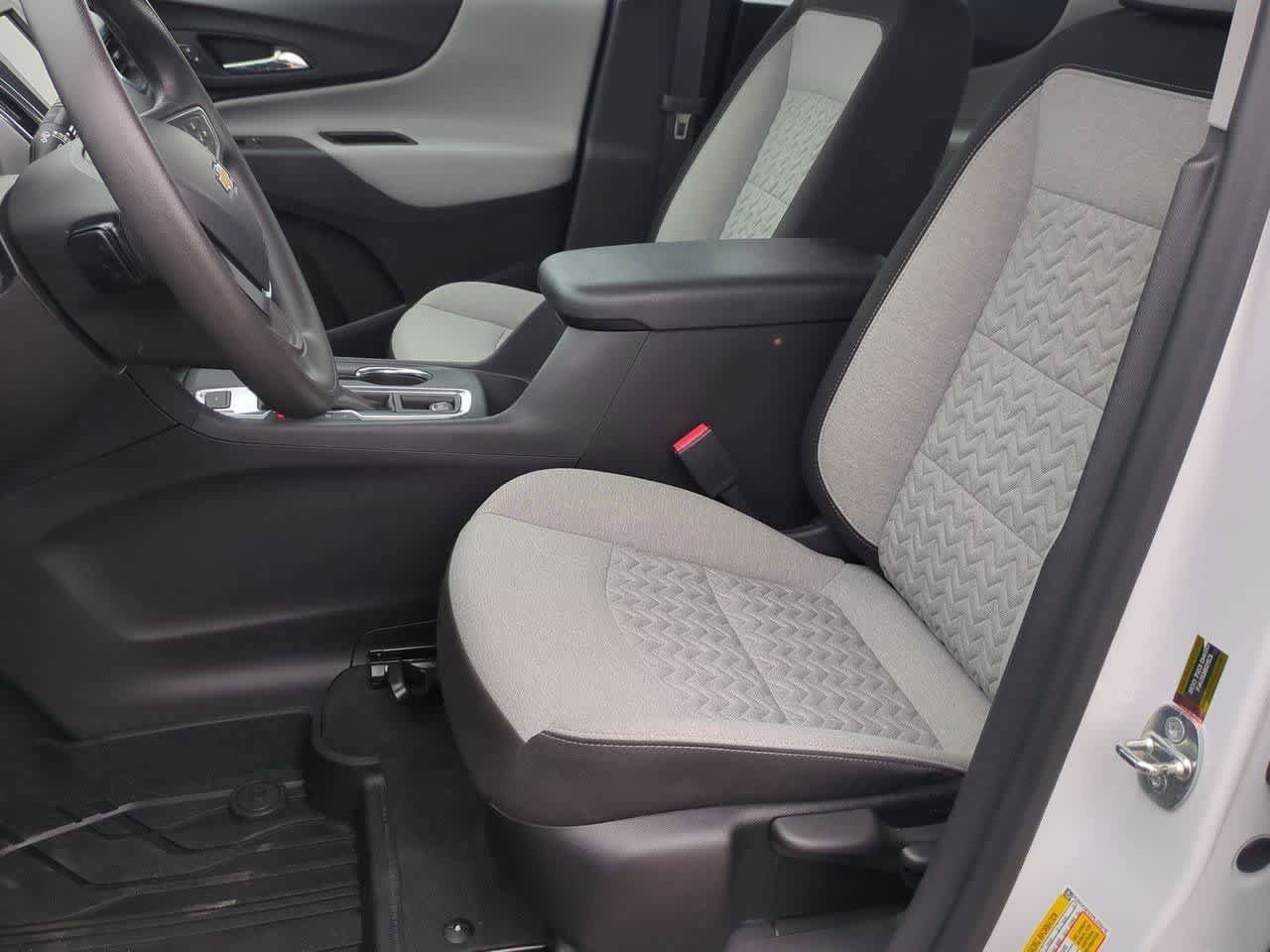 Used 2023 Chevrolet Equinox LS w/ LPO, Floor Liner Package AWD/4WD image 15