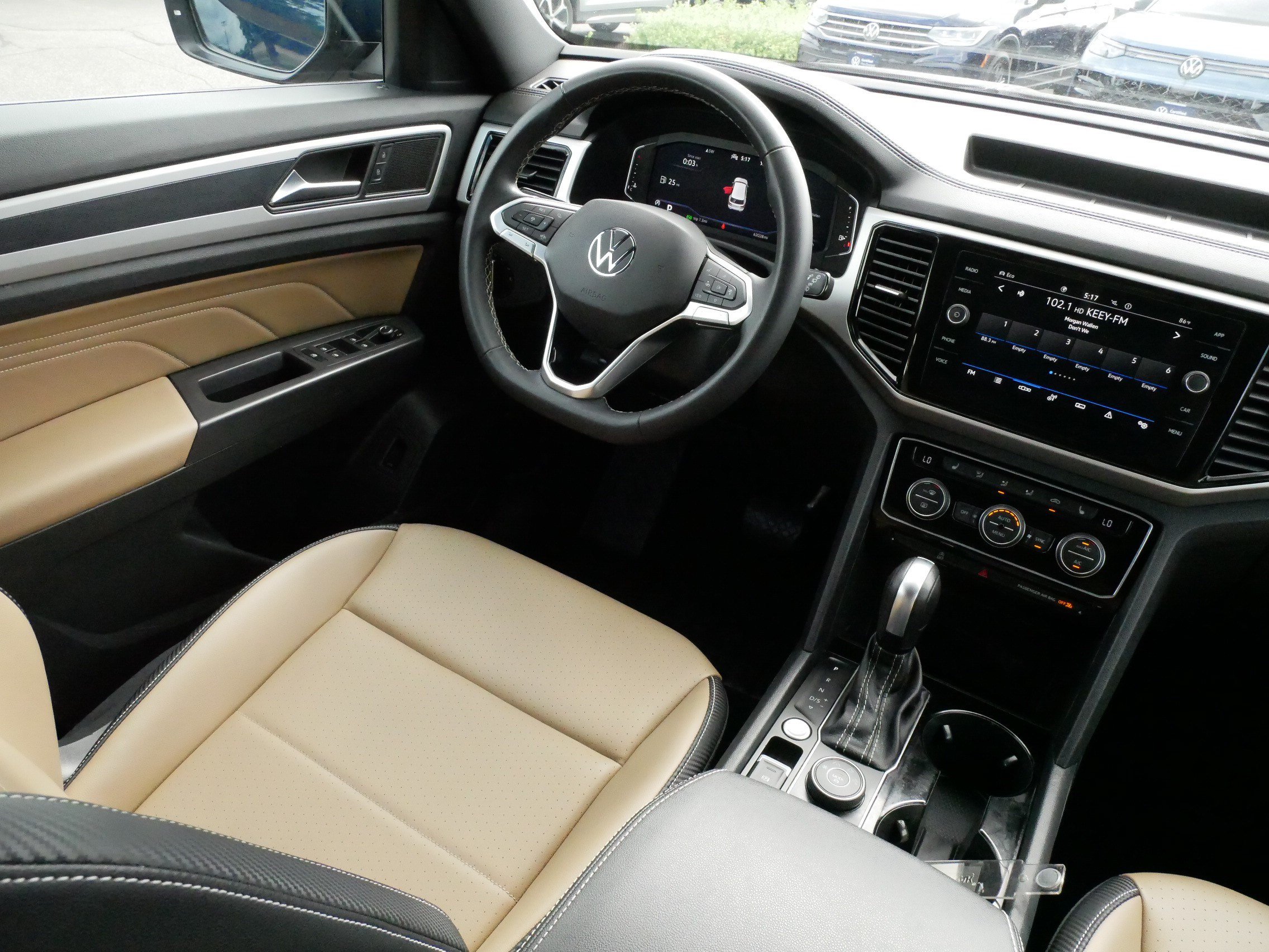 Certified 2023 Volkswagen Atlas Cross Sport SE AWD/4WD image 9