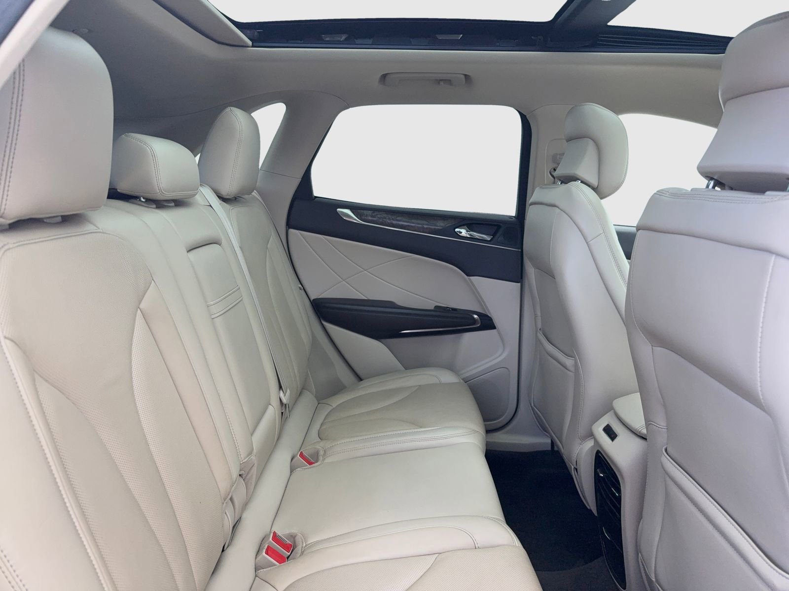 Used 2017 Lincoln MKC Reserve w/ Lincoln MKC Climate Package image 43