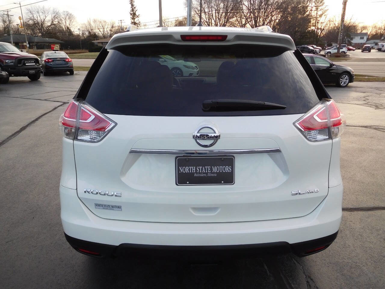 Used 2016 Nissan Rogue SL w/ SL Premium Package image 14