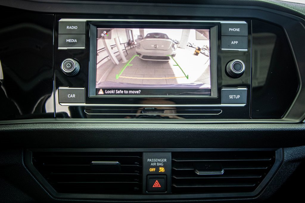 Used 2019 Volkswagen Jetta SE image 4