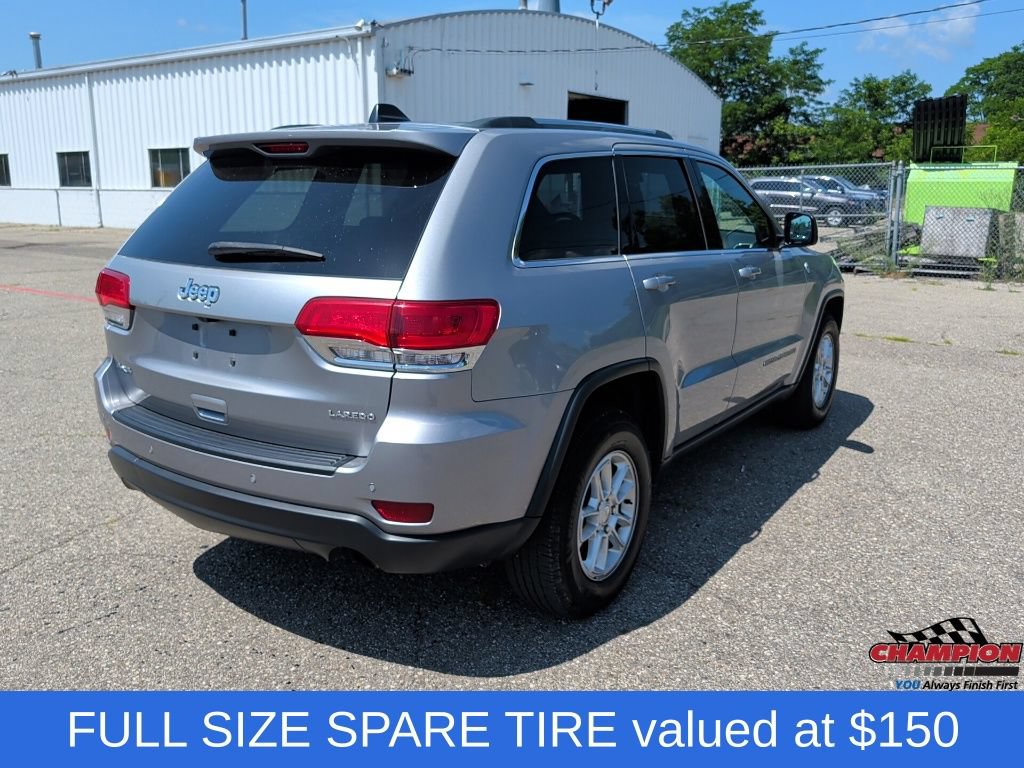 Used 2019 Jeep Grand Cherokee Laredo AWD/4WD image 4
