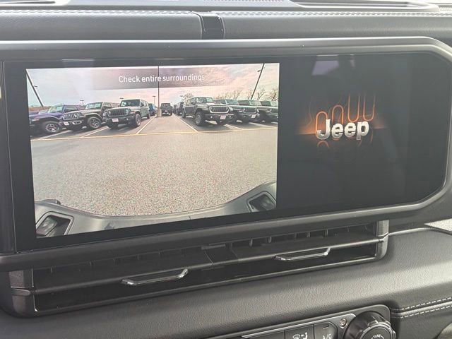 New 2026 Jeep Gladiator Sport AWD/4WD image 3