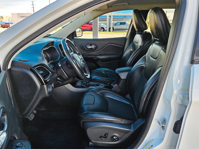 Used 2020 Jeep Cherokee Latitude Plus image 15