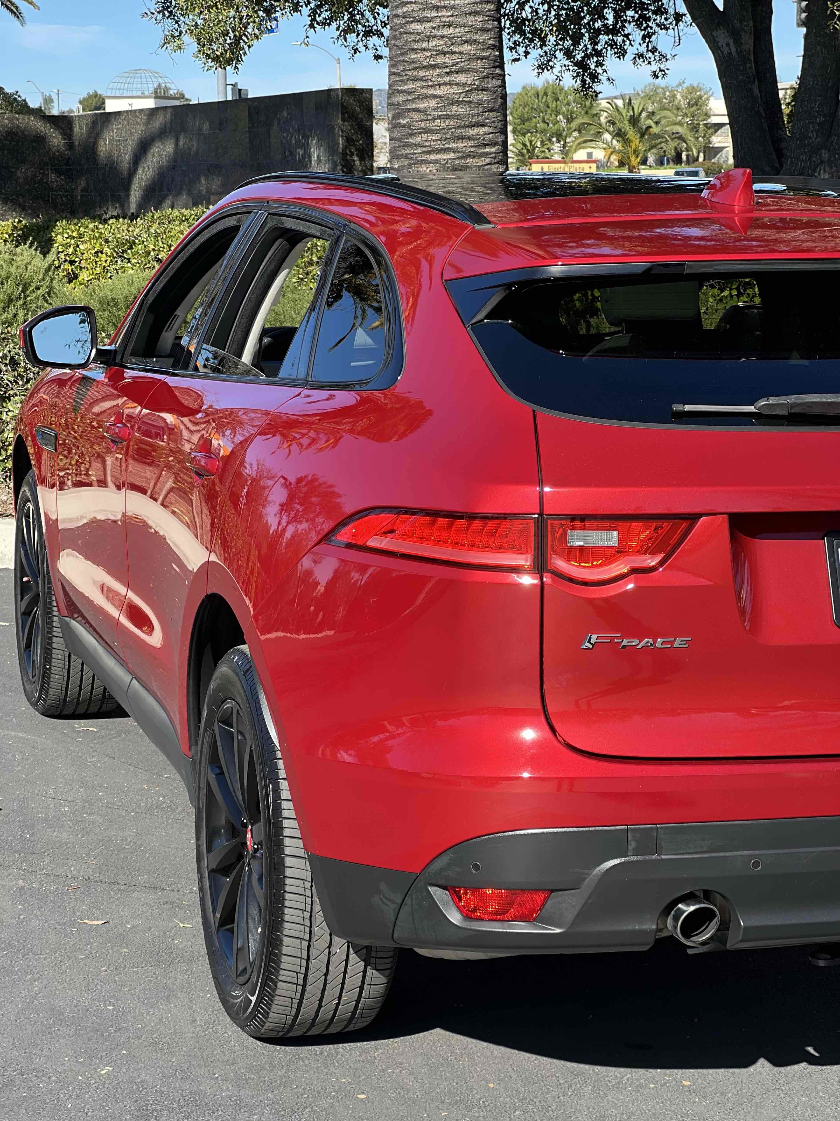 Used 2019 Jaguar F-PACE Prestige image 53